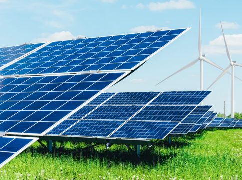 EuropaPress_4340236_energia_solar_eolica