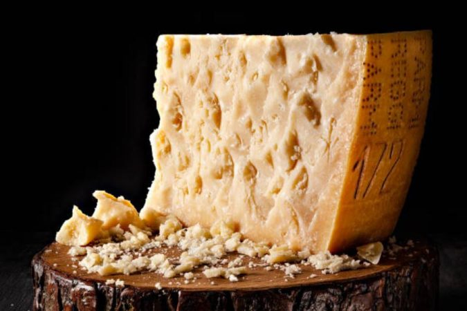 Los mejores quesos para hacer unos espaguetis para chuparse los dedos 39 Merca2.es Mejores quesos para pasta: Parmigiano Reggiano