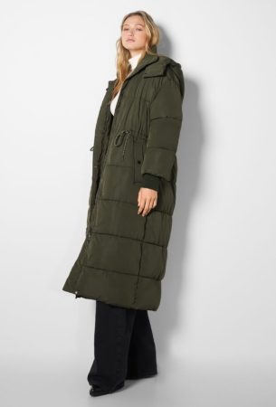 Abrigo puffy largo de Bershka