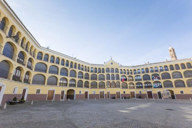 Los pueblos de España que siguen viviendo en el siglo pasado 48 Merca2.es Pueblos medievales de España: Tarazona, Zaragoza