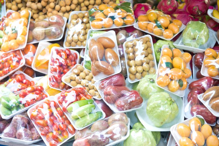 El plástico se despide del sector alimentario