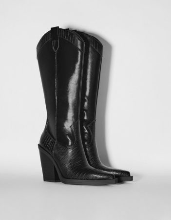 Con estas botas de Bershka todos tus pantalones te quedan mejor 3 Merca2.es Botines vaqueros de Bershka