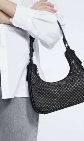 Bolso de hombro con brillos de Stradivarius