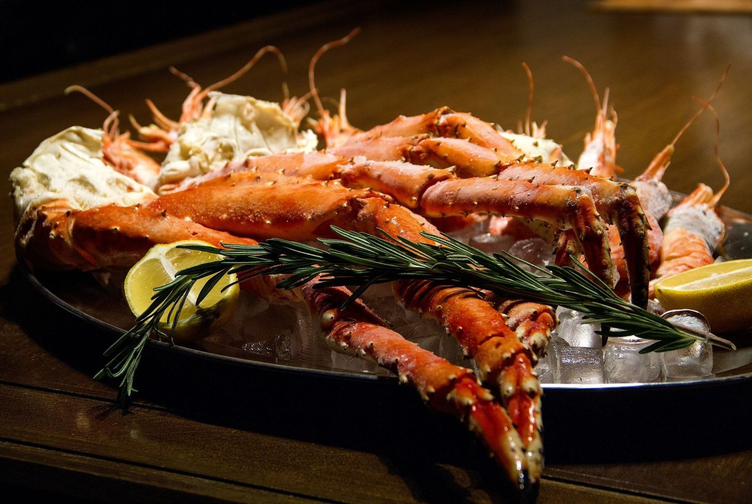 Mitos sobre los mariscos: cuándo deberías comer y por qué no chupar las cabezas mariscos