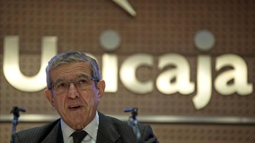 La salida de Medel acentúa el baile accionarial en Unicaja Banco La salida de Medel acentúa el baile accionarial en Unicaja Banco