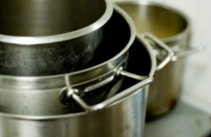 Excelente limpiador de ollas