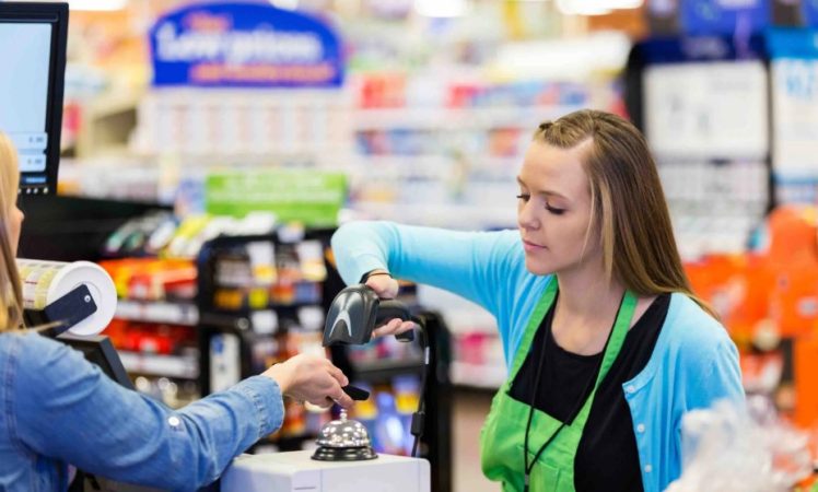 Cajero/a o Reponedor/a