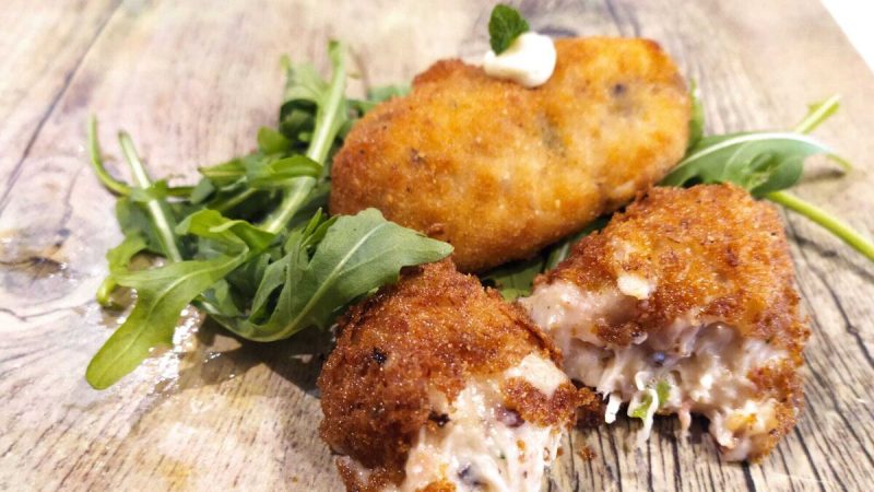 Proceder con lo demás ingredientes de las croquetas de Berasategui