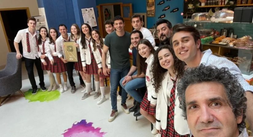 Por qué Hermanos recuerda Élite y gusta más 41 Merca2.es El buen gusto de Antena 3