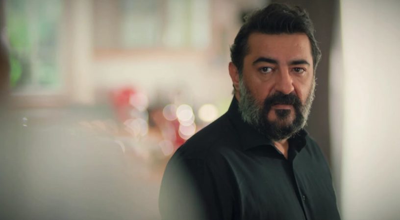 Orhan escucha el secreto de Şengül y Akif