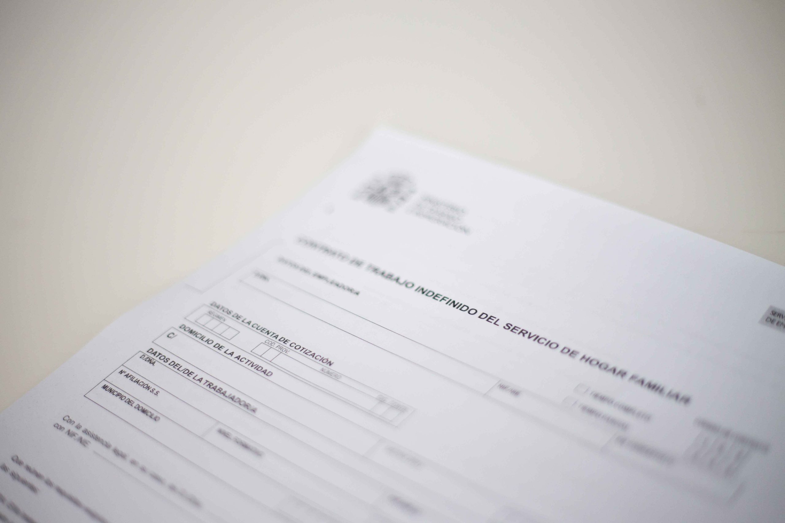 El Gobierno deja de ingresar 1.200 millones de euros por la economía sumergida en el sector de los cuidados