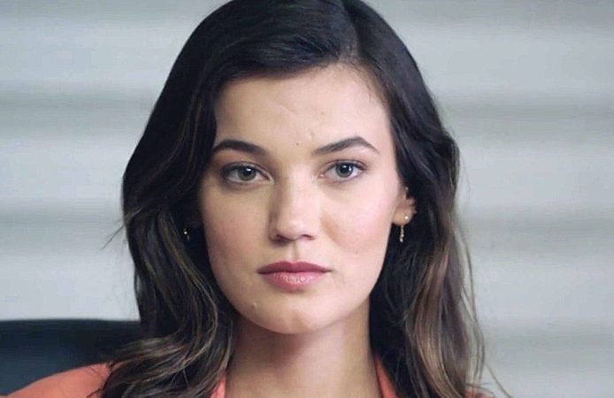 ¿Cuál es el papel de Pinar Deniz en Secretos de Familia?