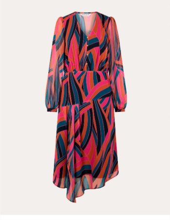 Diez vestidos de invierno de El Corte Inglés con el que serás la mejor vestida de la oficina 23 Merca2.es Vestido midi estampado con bajo asimetrico Merca2.es