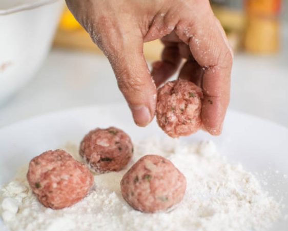 La receta de albóndigas que están a otro nivel en menos de 30 minutos 37 Merca2.es Cómo preparar las albóndigas