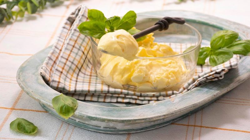 La mayonesa con moluscos de Berasategui que lleva al siguiente nivel cualquier plato 52 Merca2.es Receta de merluza a la mayonesa con moluscos