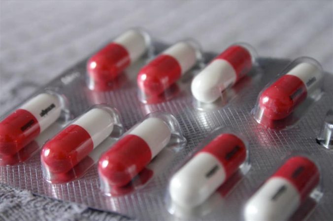 ¿Qué clase de medicamento es el Omeprazol?