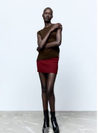 Ropa con el 50% de descuento en Zara: la sección secreta que pocos conocen 24 Merca2.es screenshot www.zara .com 2023.01.27 13 31 57 Merca2.es