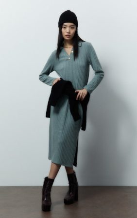 Vestido soft canalé de Sfera