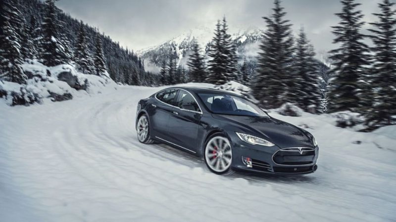 2023 tesla model s nieve Merca2.es