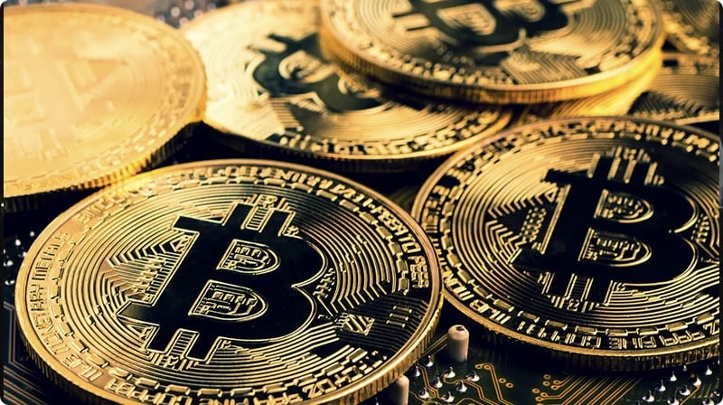 Bitcoin supera los 30.000 dólares por primera vez en 10 meses