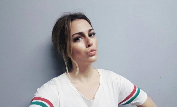 Su sencillez y dulce perfil