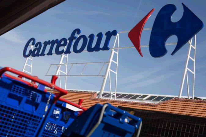 El cliente de Carrefour que descubre el chollo que no promocionan: “conseguido por 20 euros” 32 Merca2.es Carrefour vende la mejor ropa Merca2.es