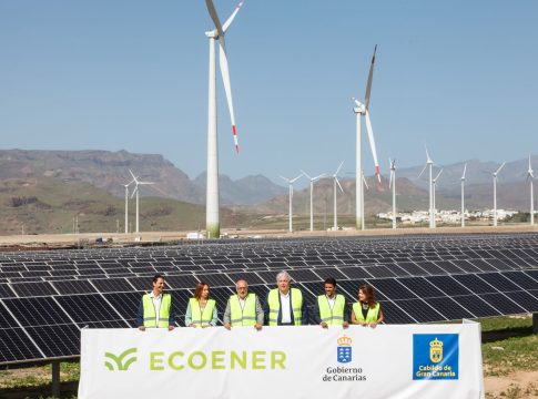 Ecoener, S.A. y sus sociedades dependientes es un productor independiente de energías renovables (IPP) con base principal en España y Latinoamérica.