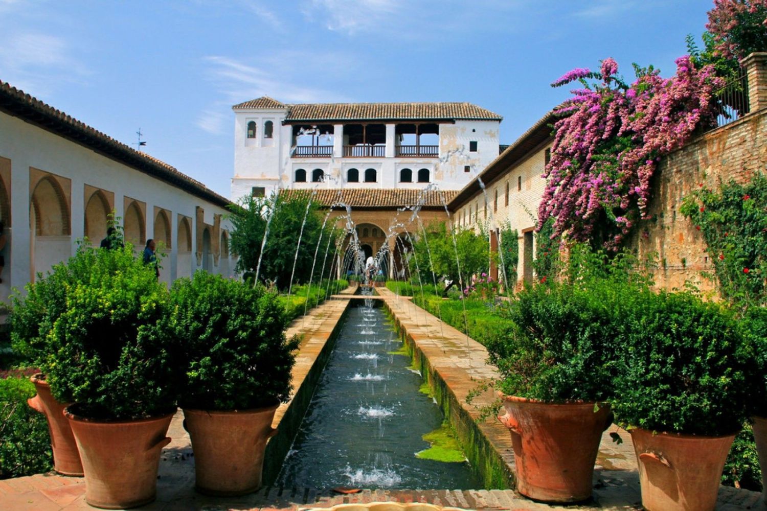 Explorando los Jardines del Generalife