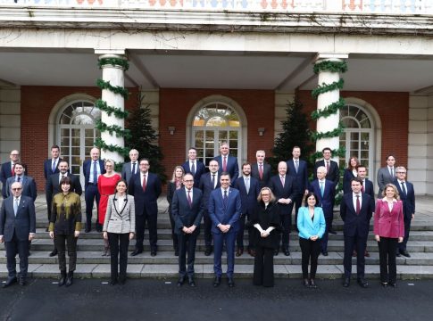 Farmacéutica El Gobierno de Pedro Sánchez se reunió en diciembre con la industria farmacéutica para definir el plan de trabajo sobre la estrategia