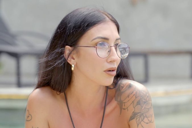 ¿Cómo describen los creadores La Isla de las Tentaciones a Naomi Asensi?