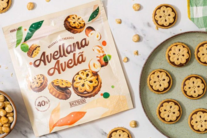 Galletas rellenas de avellana