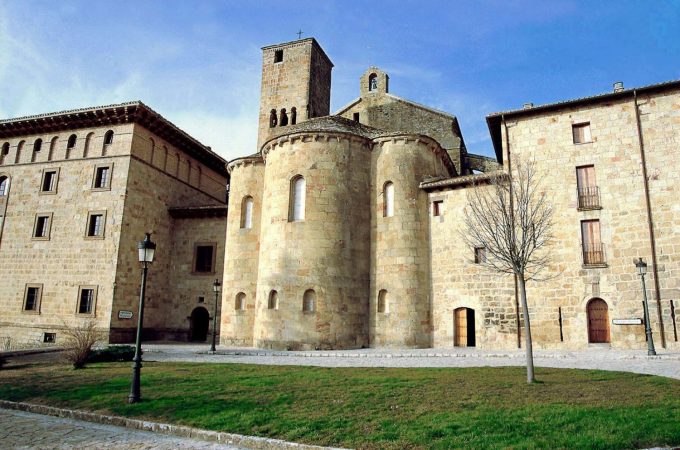 El monasterio de Leyre: sumérgete en la espiritualidad de la abadía benedictina 12 Merca2.es Monasterio de Leyre 4 Merca2.es