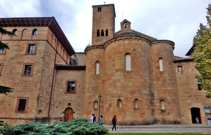 El monasterio de Leyre: sumérgete en la espiritualidad de la abadía benedictina 14 Merca2.es Screenshot 18 Merca2.es