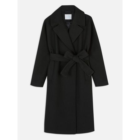 Gabardina con cinturón