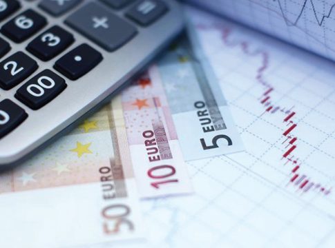 La tentación fiscal de prestar servicios profesionales mediante una sociedad interpuesta La tentación fiscal de prestar servicios profesionales mediante una sociedad interpuesta