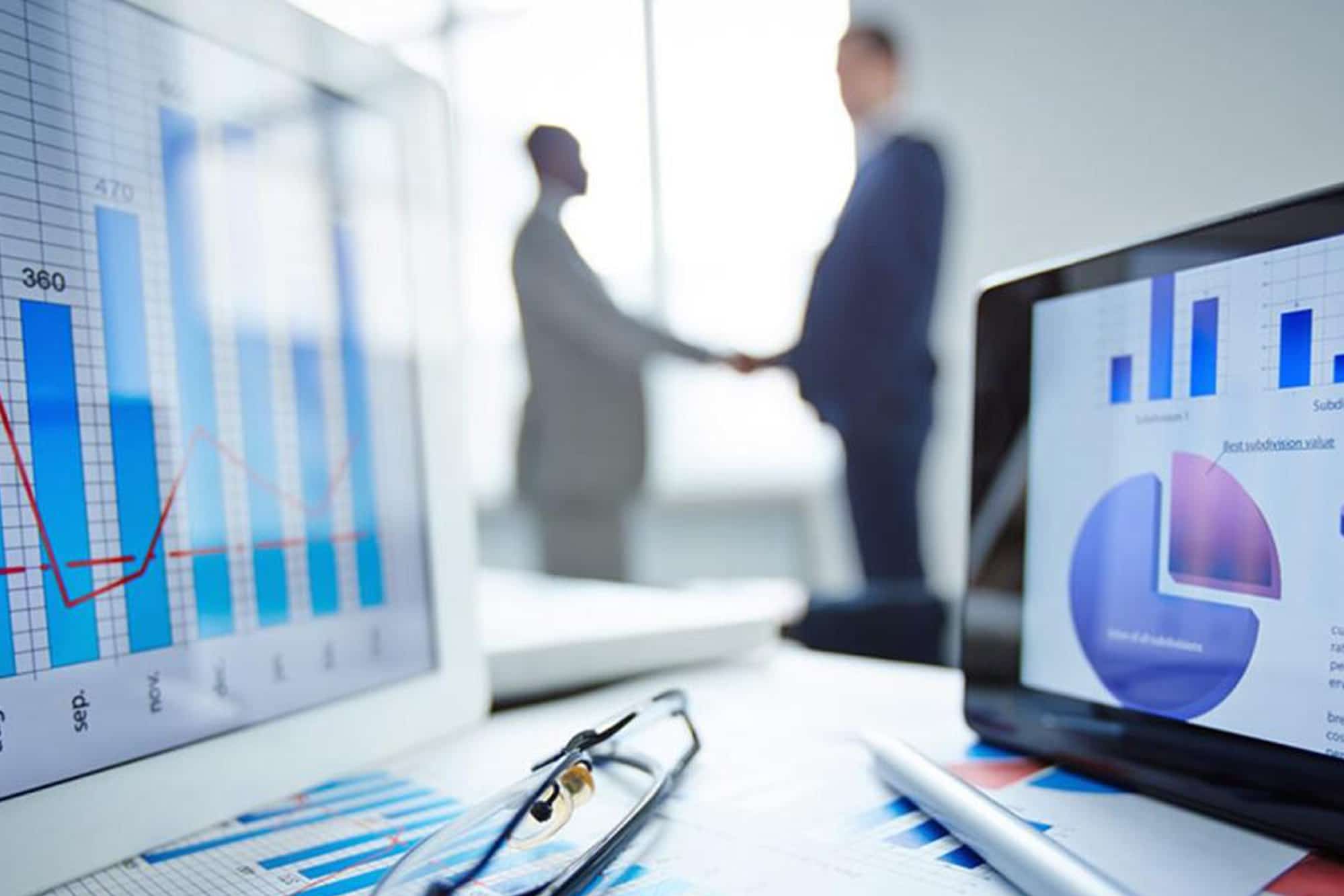 Empresas: 6 formas de encontrar el talento adecuado para mejorar la rentabilidad 1 Merca2.es Utilizar redes sociales profesionales