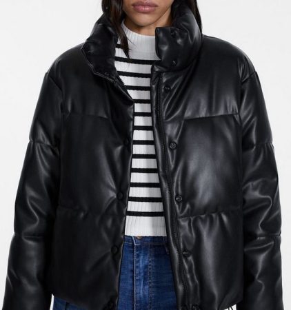 screenshot www.stradivarius.com 2023.02.04 18 05 39 Merca2.es