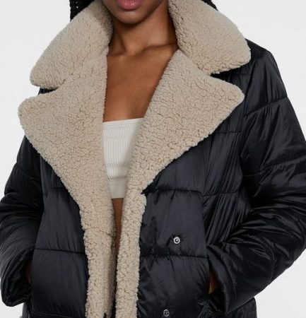 screenshot www.stradivarius.com 2023.02.04 18 07 11 Merca2.es