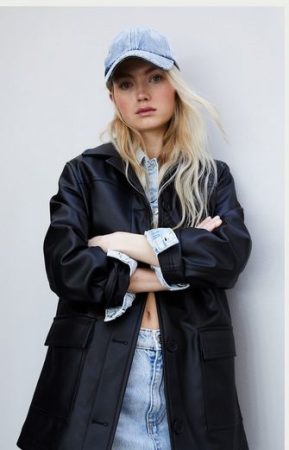 screenshot www.stradivarius.com 2023.02.22 14 05 22 Merca2.es