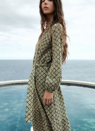 screenshot www.zara .com 2023.02.27 13 32 24 Merca2.es