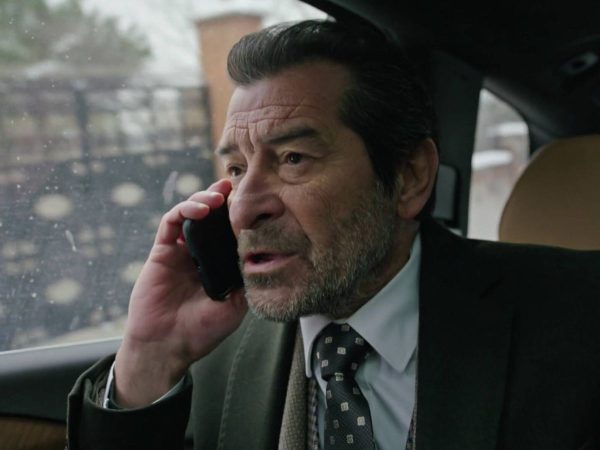 Yekta descubre la infidelidad de Laçin en Secretos de Familia