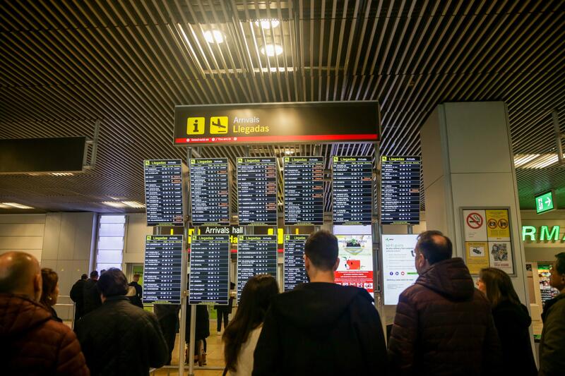Los precios del transporte aéreo de pasajeros bajaron un 9,4% en el último trimestre de 2022
