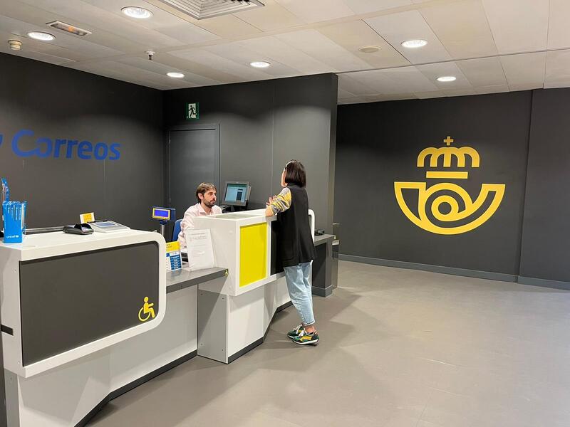 La CNMC denuncia que los descuentos que ofrece Correos a grandes clientes están por debajo de costes