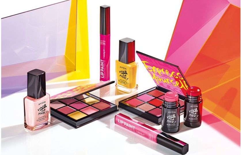 Avon lanza una nueva colección de maquillaje inspirada en el color rosa