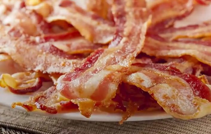 ¿Cuál es el contenido nutricional del bacon?