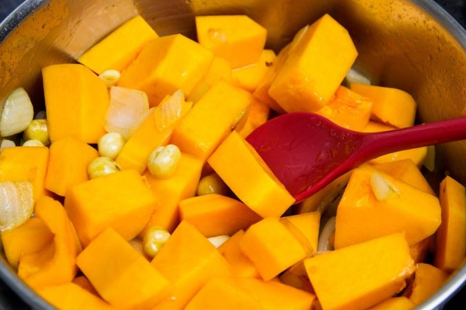 Elaboración de la crema de calabaza de Berasategui