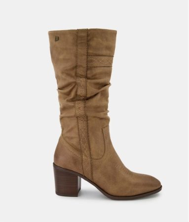 Botas de mujer en topo tipo campera con detalle de dibujos bordados y tacón bloque