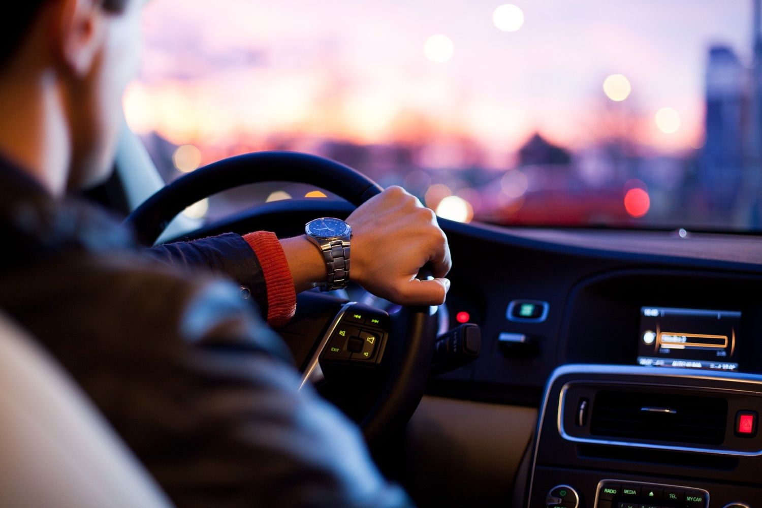 Cuidado si tienes un coche con esta etiqueta, la DGT prohibirá su circulación