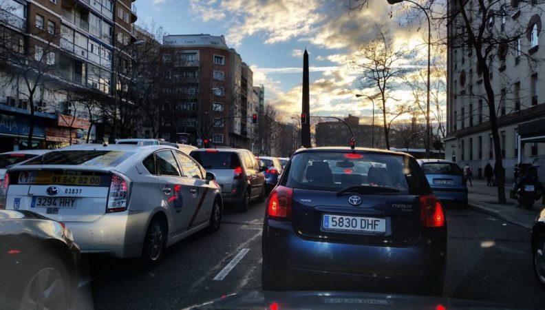 Así multa la DGT: si la ves espera lo peor 62 Merca2.es DGT 11 Merca2.es