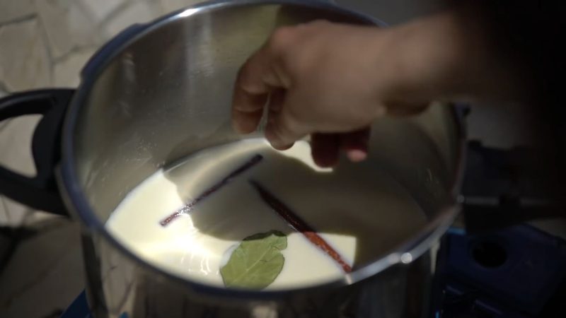 Gipsy Chef añade lima kaffir al arroz con leche